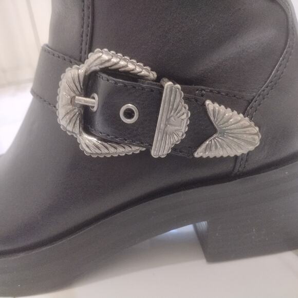 Larroude Larroude Larroude - Picture 9 of 16